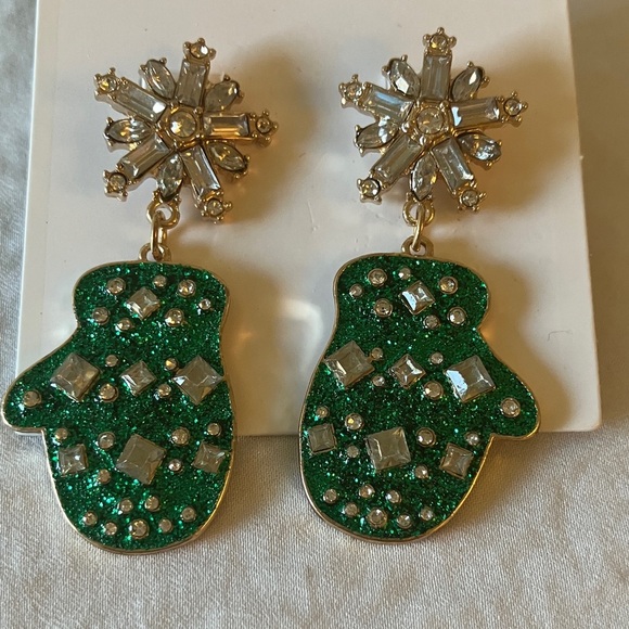 GAP: Green/Gold Tone Mitten  Earrings- Snowflakes- Christmas - Picture 6 of 13